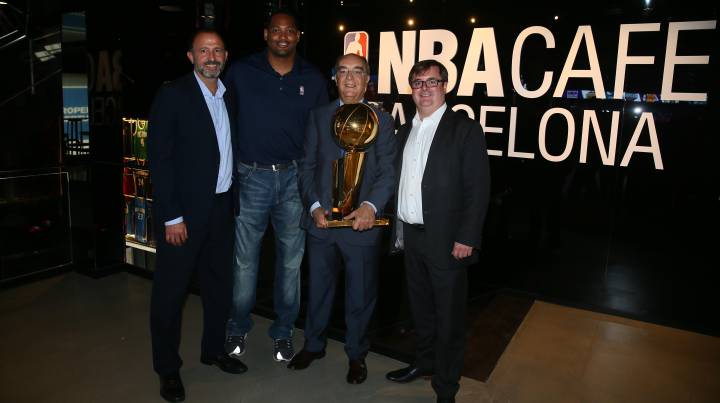 NBA Café, el primero de Europa, abre sus puertas en Barcelona