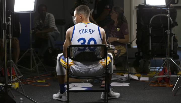 Curry y su renovación: "Me gusta jugar aquí y eso es todo"
