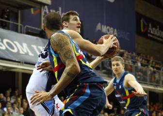 El Andorra gana al Obradoiro y se mantiene invicto en casa