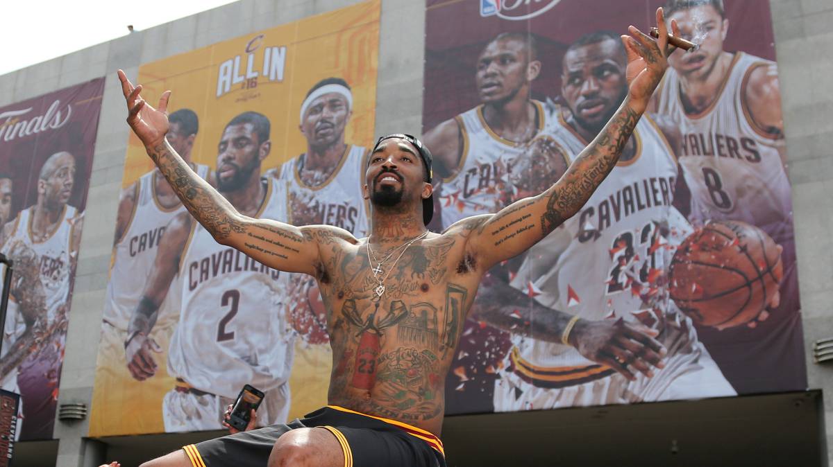 El día más feliz de JR Smith: cargó a su hija prematura