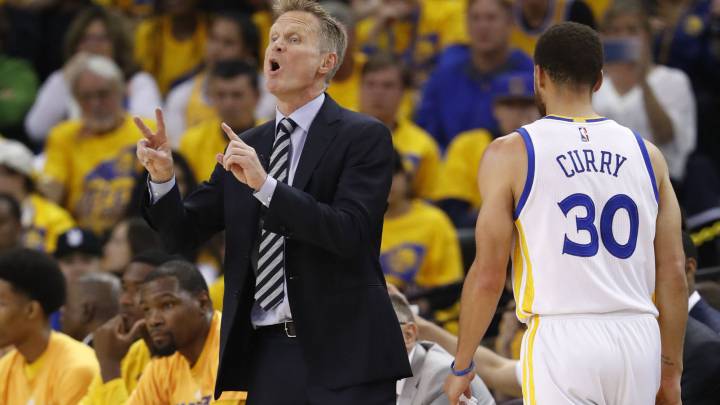 Curry: "La baja de Kerr cambia la identidad de los Warriors"
