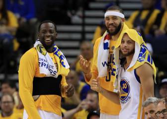 Sin Kawhi, los todopoderosos Warriors arrasan a los Spurs