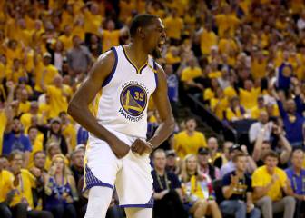 LeBron reacciona pero Durant y Curry no dan tregua: 2-0 Warriors
