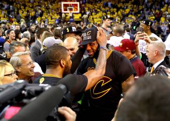 ¿Deshielo en los Cavs? Irving y LeBron se reunieron en Miami