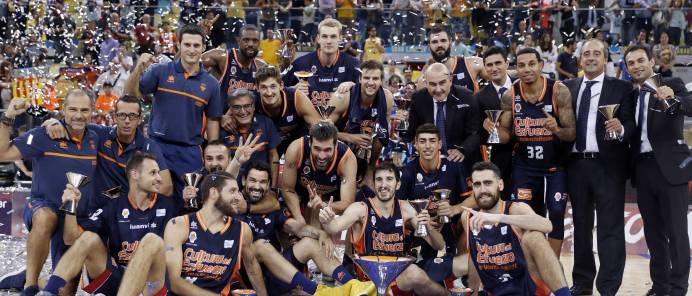 San Emeterio y Dubljevic le dan la Supercopa al Valencia