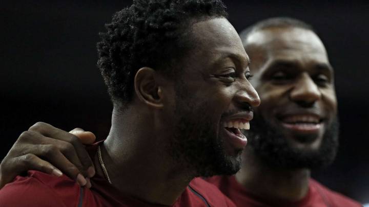 Renovación completa en los Cavs: Wade será titular y JR suplente