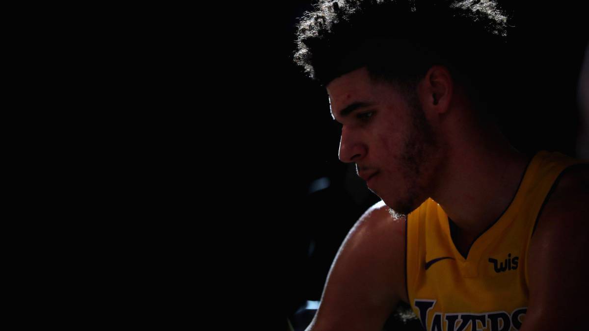 ¿Por qué no entró Lonzo en la pelea del Suns-Lakers?
