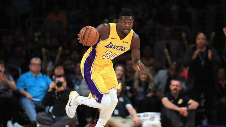 El Staples Center vibra con la remontada de Los Lakers