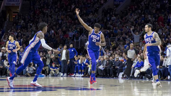 Joel Embiid, feliz en Philadelphia.