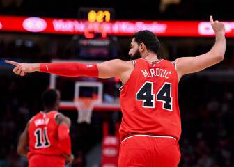 Cinco triples de Mirotic y mucho Dunn; Porzingis falló para ganar