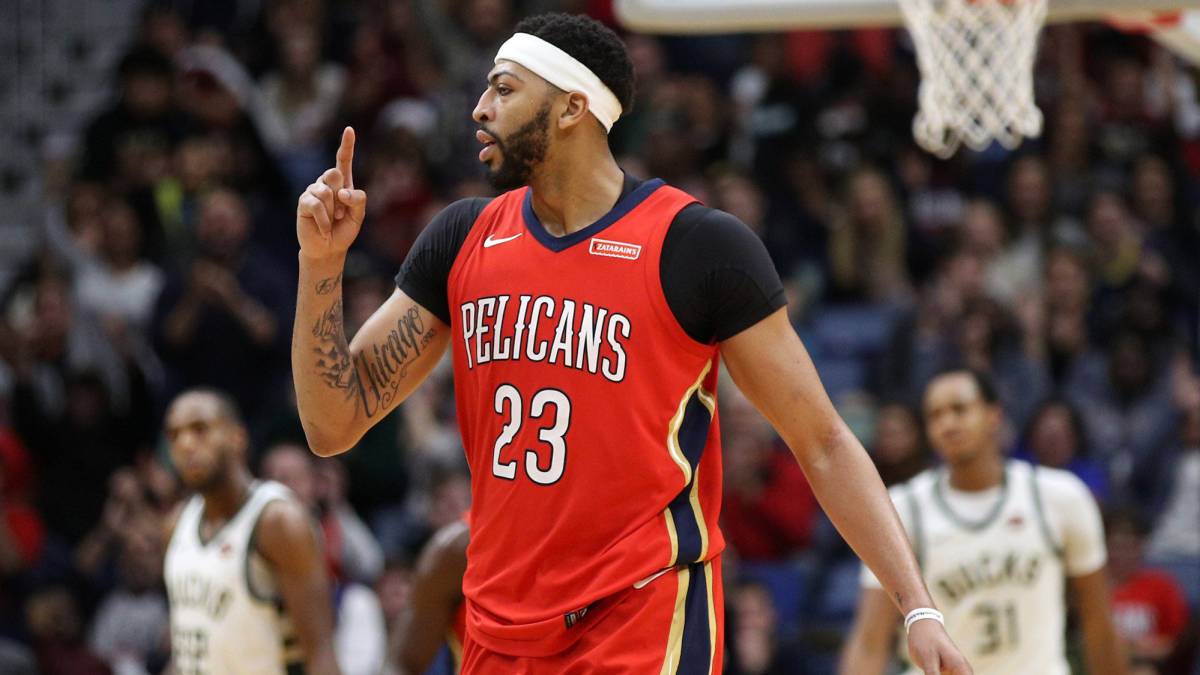 Anthony Davis, ala-pívot de los New Orleans Pelicans, durante un partido contra los Milwaukee Bucks.