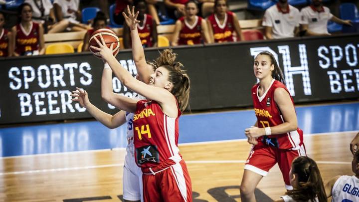 Andrea Hernangómez lanza ante Bosnia.