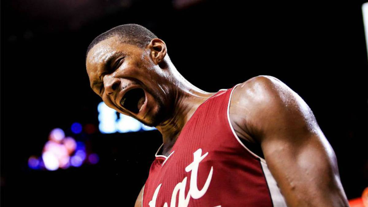 Bosh medita su retirada si no tiene equipo antes de febrero