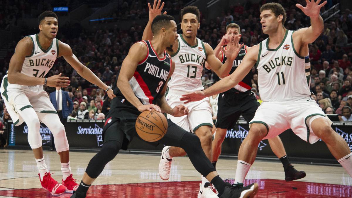 McCollum (40+5+6+4) muestra a los Bucks lo que es Portland