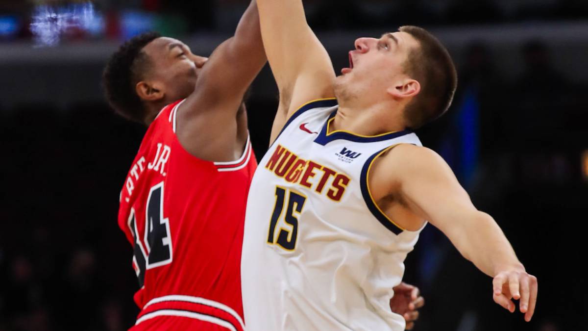 NIkola Jokic y Wendell Carter