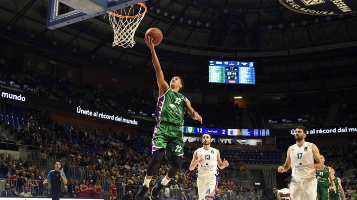 El Unicaja se dio un placentero paseo ante un Mornar de bar