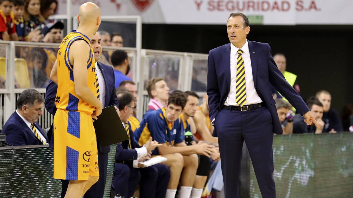 El Herbalife Gran Canaria destituye a Salva Maldonado