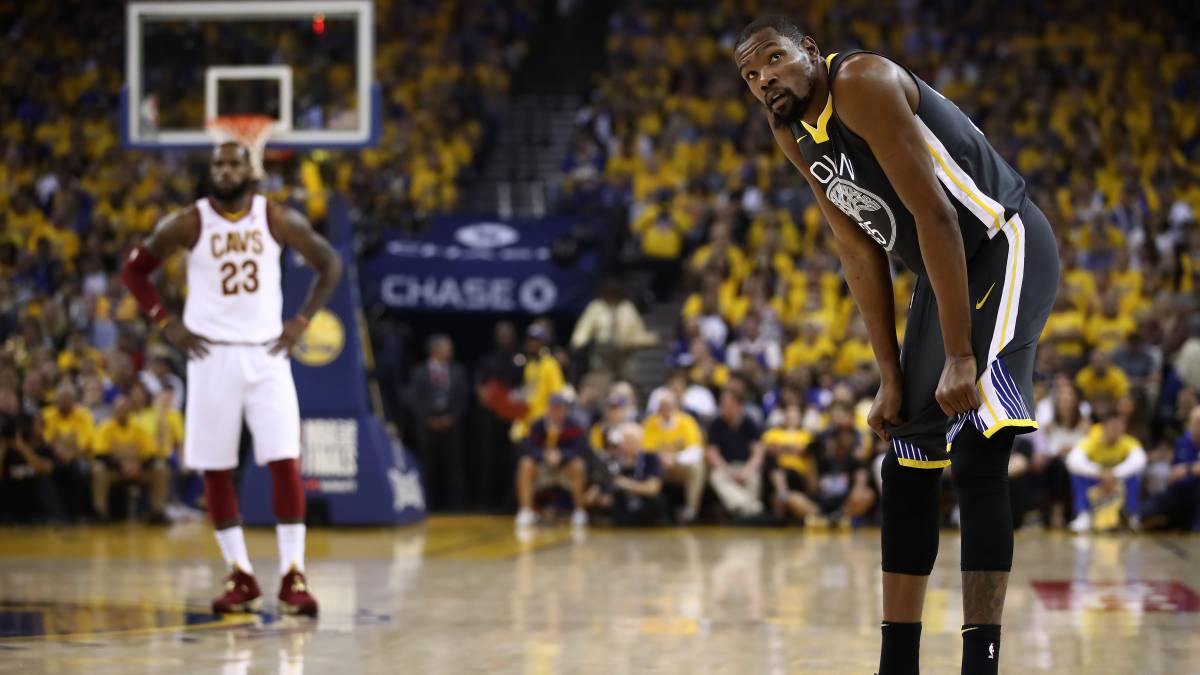 Kevin Durant y LeBron James, en las últimas Finales de la NBA.