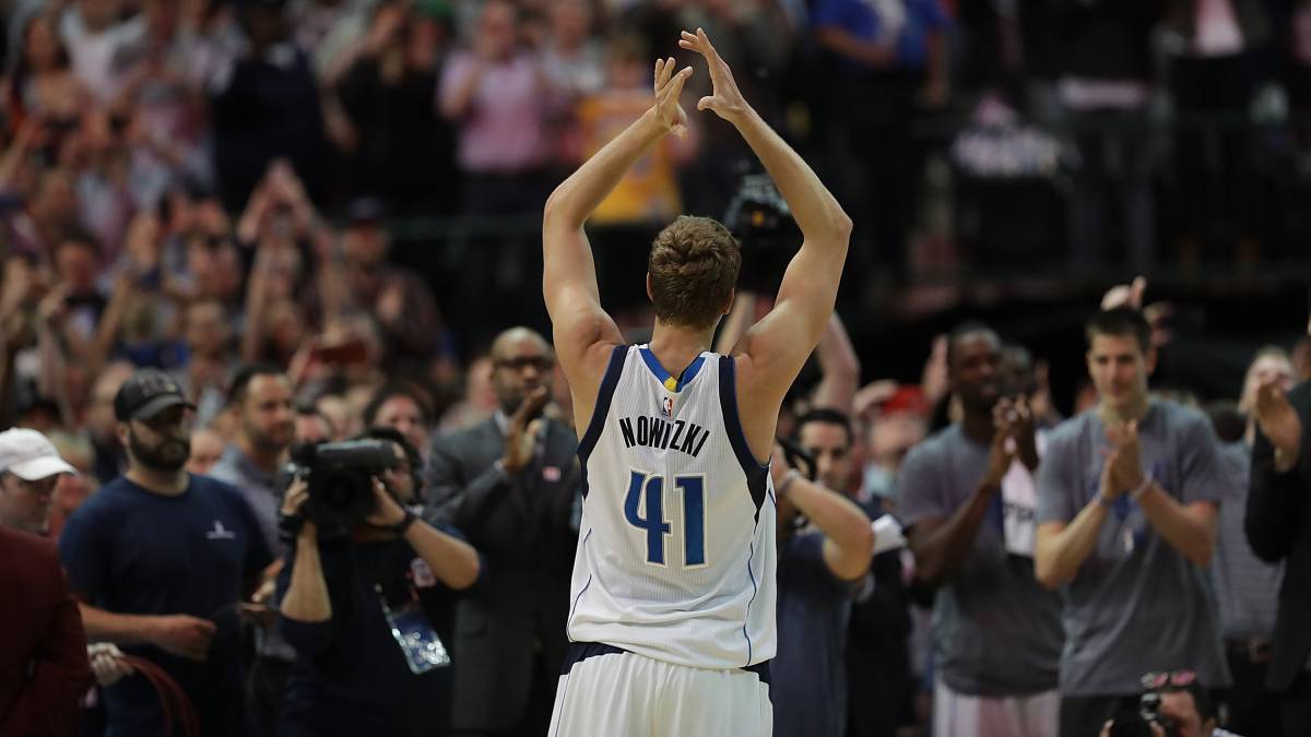 Nowitzki bate todos los récords: 21 temporadas en los Mavs