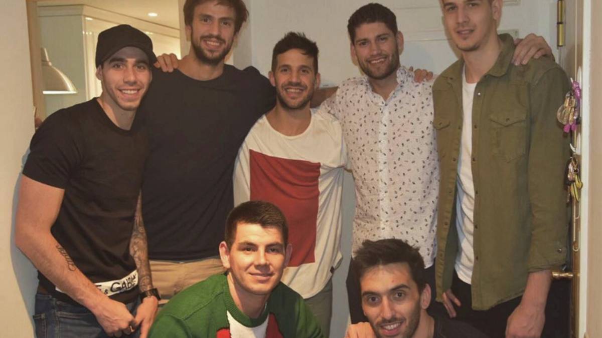 Vildoza, Delía, Laprovittola, Garino, Brussino, Deck y Campazzo pasaron la Nochebuena juntos.