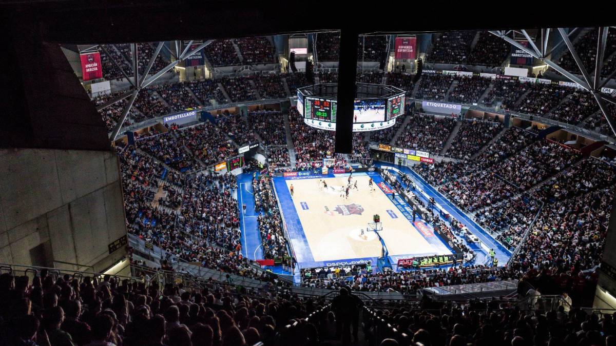 El Buesa Arena se llenó igualando la mayor marca histórica de espectadores en un partido en España.