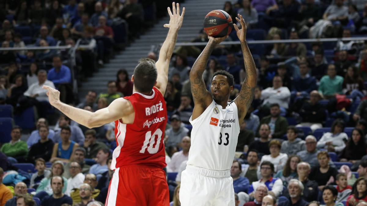 Trey Thompkins, durante el partido contra el UCAM Murcia.