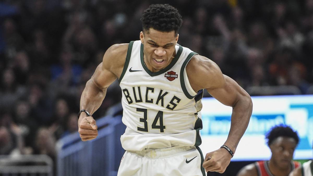 Antetokounmpo, a 15 segundos del triple doble de Whiteside