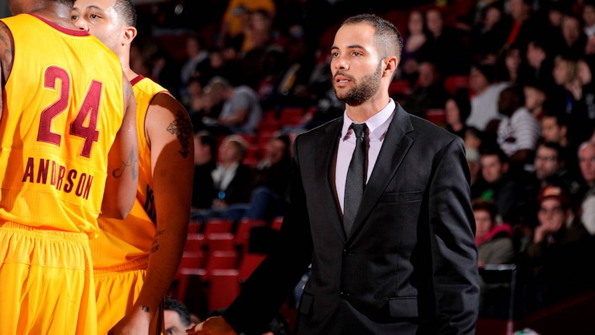 Jordi Fernández, durante su etapa con los Canton Charge.