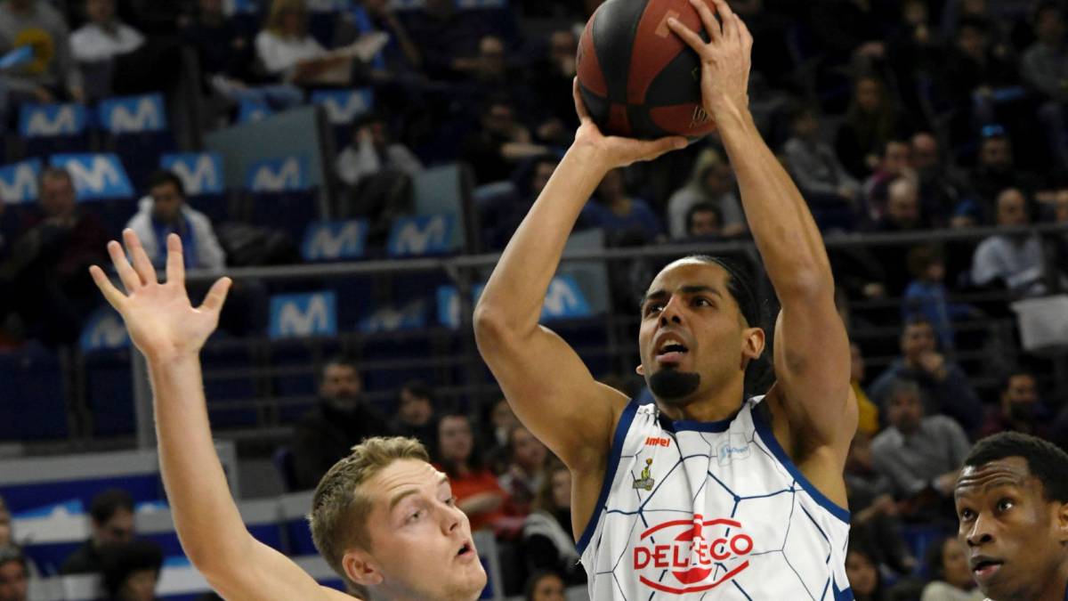 Jorge Gutiérrez, base del GBC, durante un partido contra el Movistar Estudiantes.