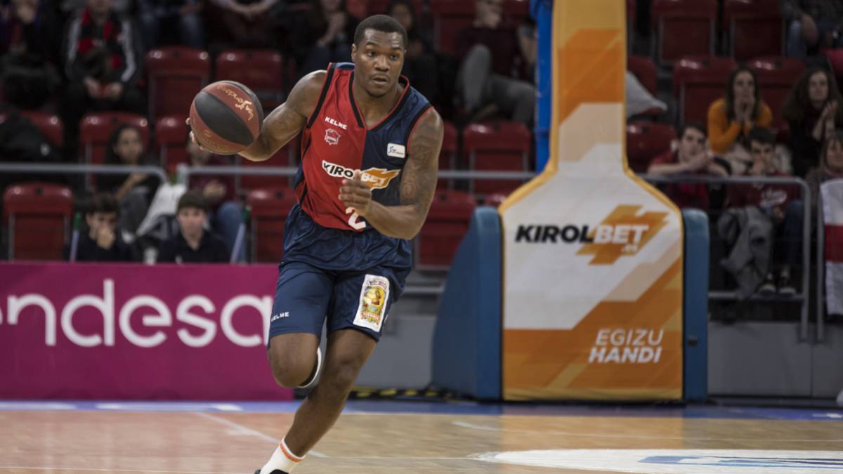 Jarel Jones Baskonia
