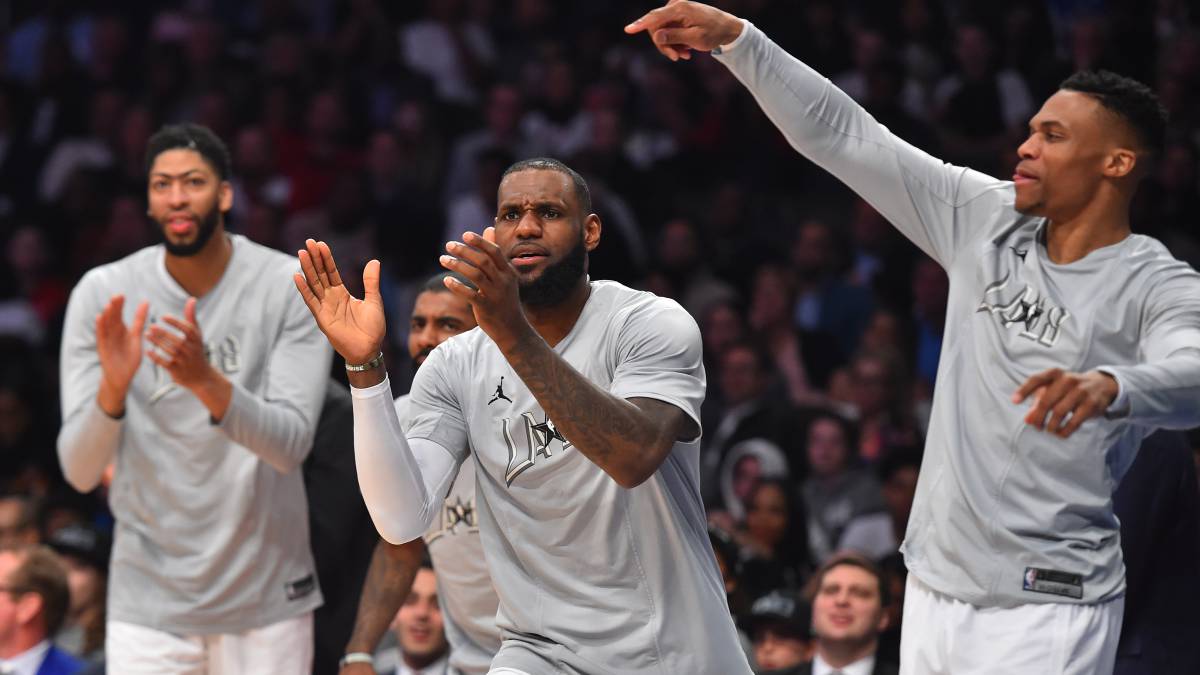 LeBron defiende a Westbrook en su enfrentamiento con el aficionado de los Jazz