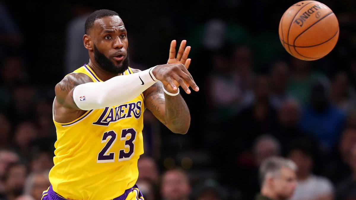 LeBron apoya a Lonzo: "El niño se está convirtiendo en hombre"