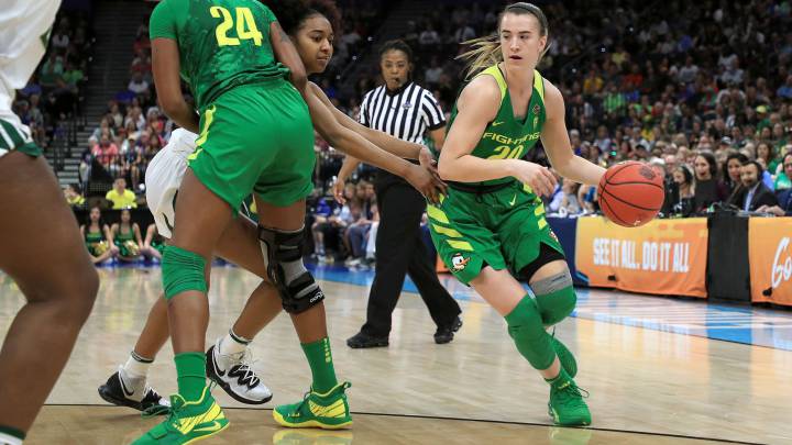 Sabrina Ionescu renuncia al 1 del draft y seguirá en Oregon