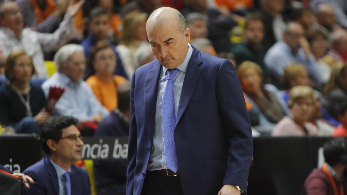 Jaume Ponsarnau en la final de la Eurocup entre Valencia Basket y Alba Berlín