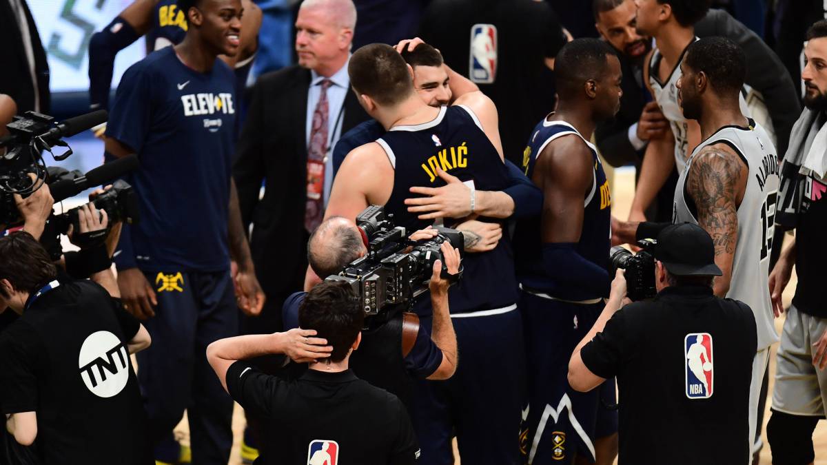 Jokic rompe la coraza de los Spurs en un séptimo dramático