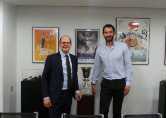 El nuevo secretario general de la FIBA visita por primera vez la FEB