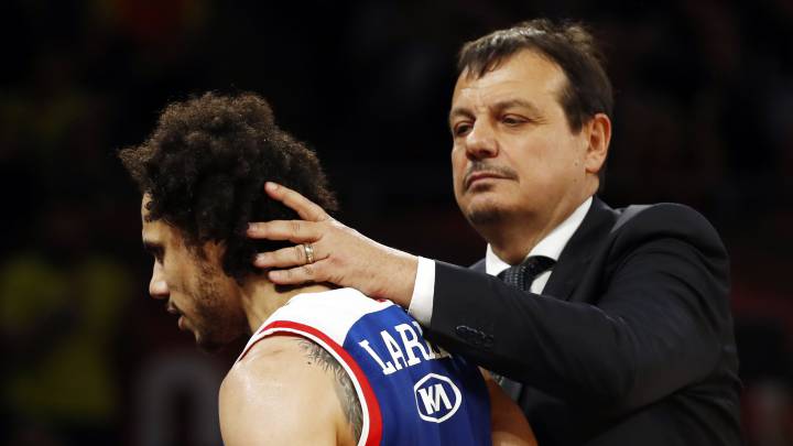 Ergin Ataman, entrenador del Anadolu Efes.
