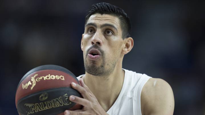 GUSTAVO AYÓN REAL MADRID
