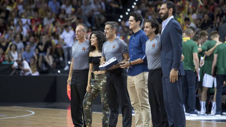 Cálido homenaje a Juan Carlos García en su adiós a la etapa FIBA