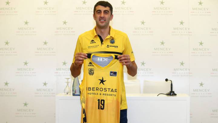 Shermadini, presentado como nuevo jugador del Tenerife