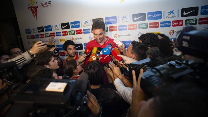 Una camiseta de Pau Gasol, a subasta para una causa benéfica