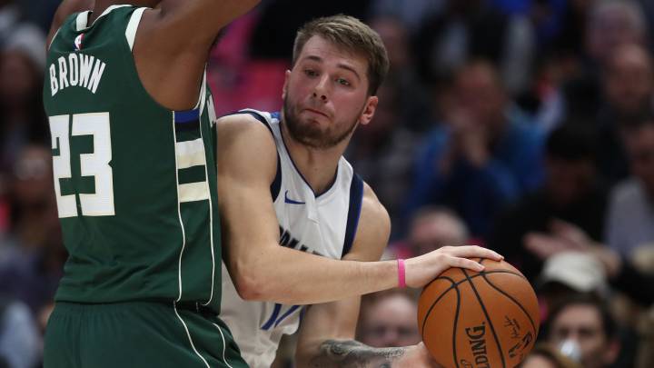 Un gran Doncic (27) no puede con un Antetokounmpo imparable