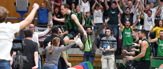 Prepelic emula a Llull y da el triunfo al Joventut desde 20 metros