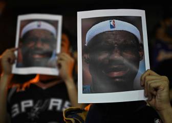 Arden camisetas de LeBron en Hong Kong y él se defiende: