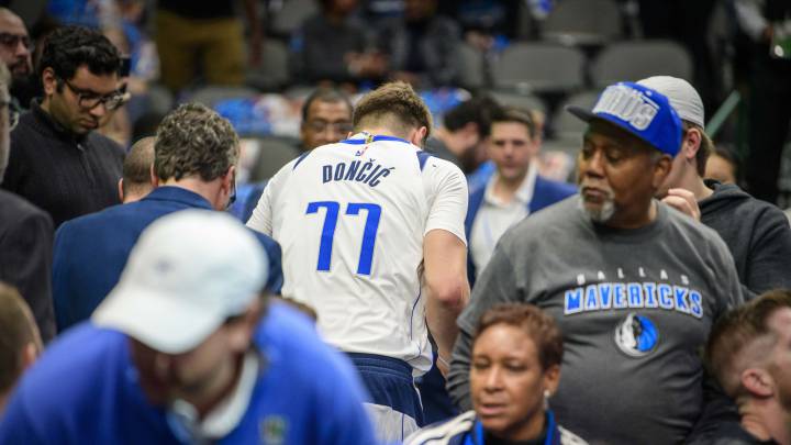 Dallas aguanta la respiración con el tobillo de Doncic en el peor momento posible