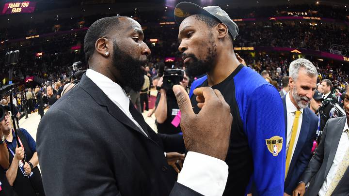 Kendrick Perkins y Kevin Durant