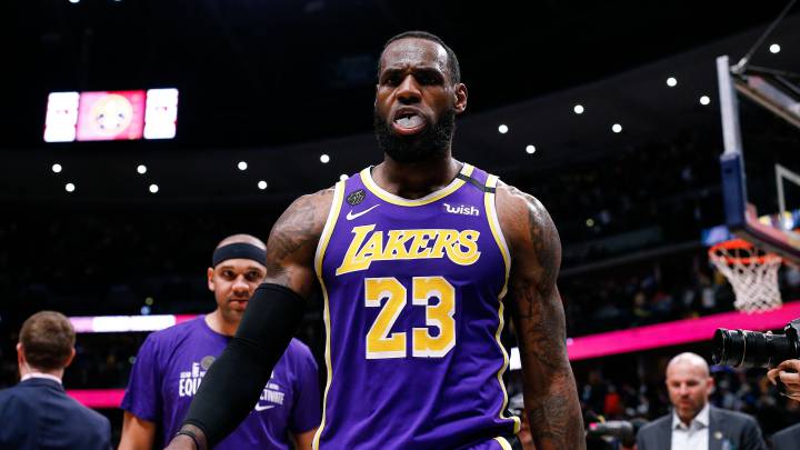 LeBron no acepta deserciones: "Nadie debería cancelar nada"
