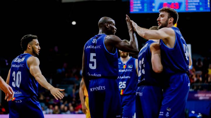 Los jugadores del MoraBanc Andorra, durante un partido de la Liga ACB