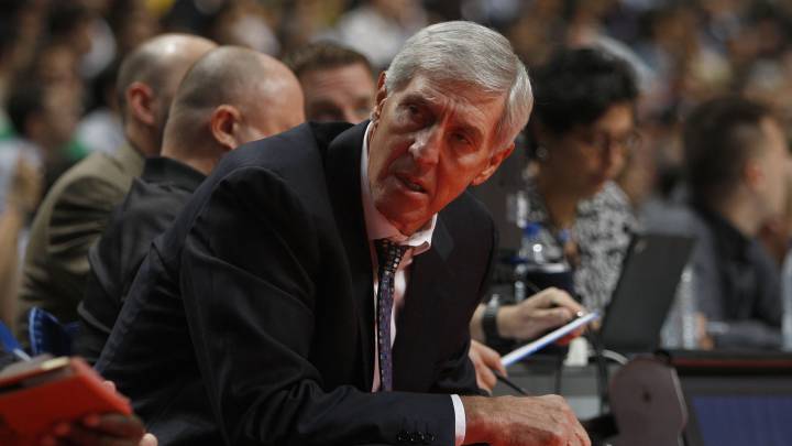 Jerry Sloan, durante un partido de la NBA de Utah Jazz