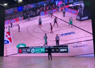 Kanye West disfruta la NBA a su manera: ¡30 metros de pantalla!